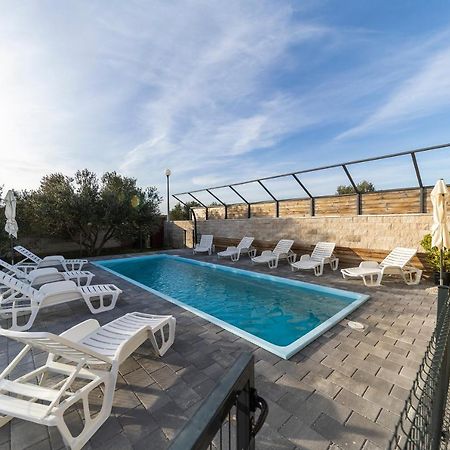 Hotel Kamp Tonci Biograd Na Moru Esterno foto