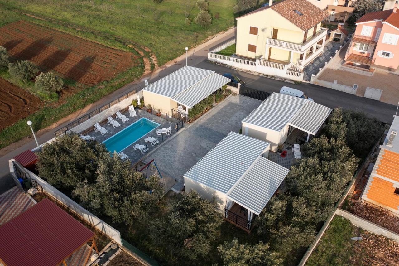 Hotel Kamp Tonci Biograd Na Moru Esterno foto